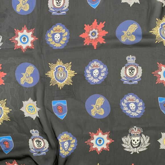 ALEXANDER MCQUEEN Size L Black Red Crest Skull Square Scarf - Picture 7 of 9